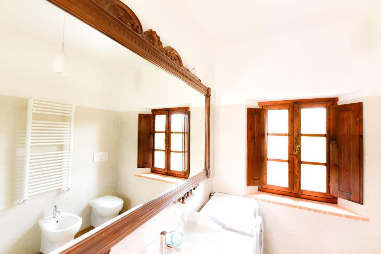 Castello Delle Fornaci - Private Jacuzzi Farm stay