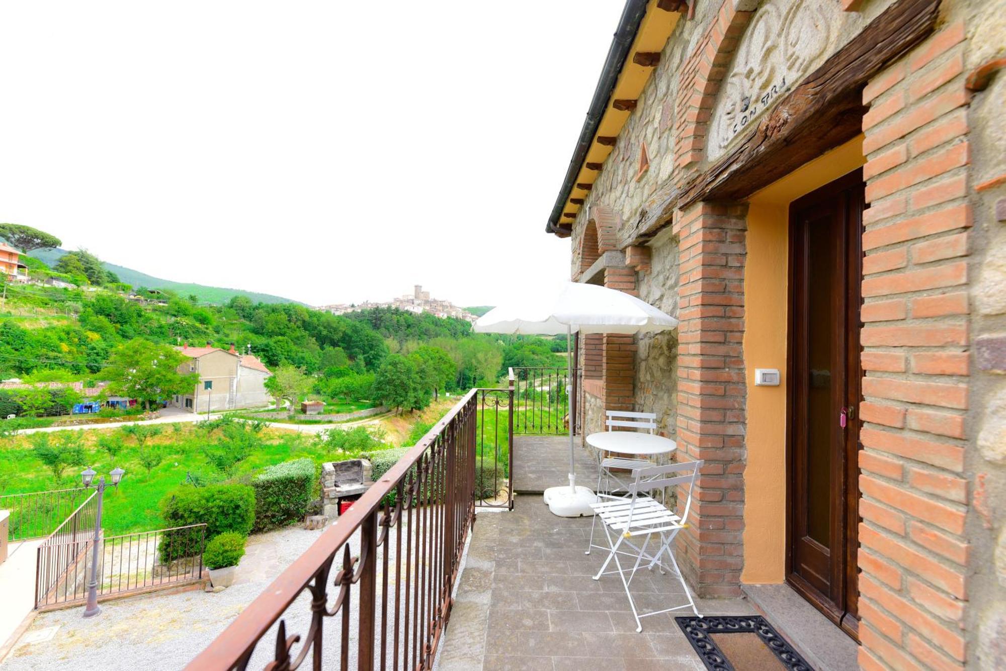 Castello Delle Fornaci - Private Jacuzzi Farm stay